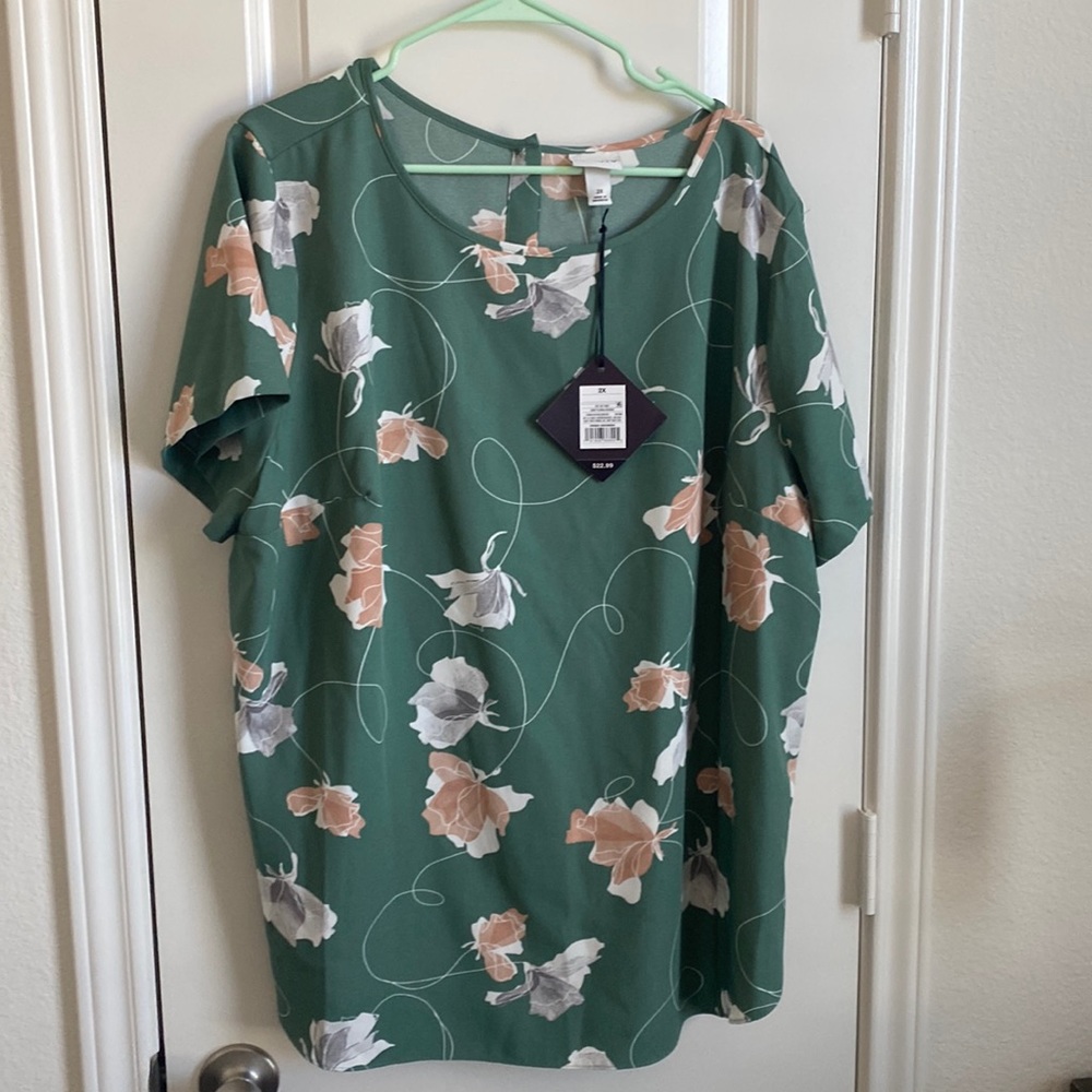 Ava & Viv Floral Blouse